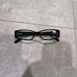 Women's Black Sunglass